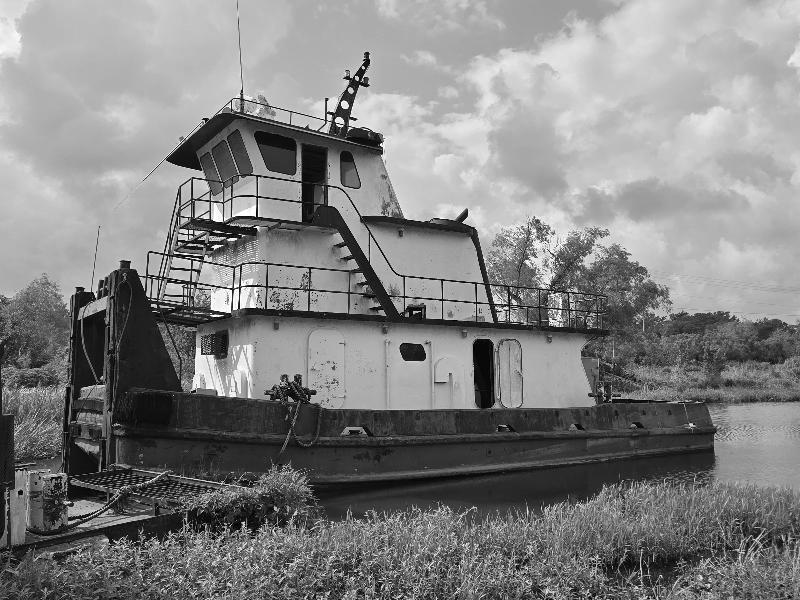 Twin Screw Push Boat — File #9645