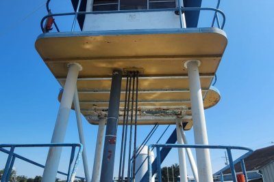 Single Screw 300HP photo